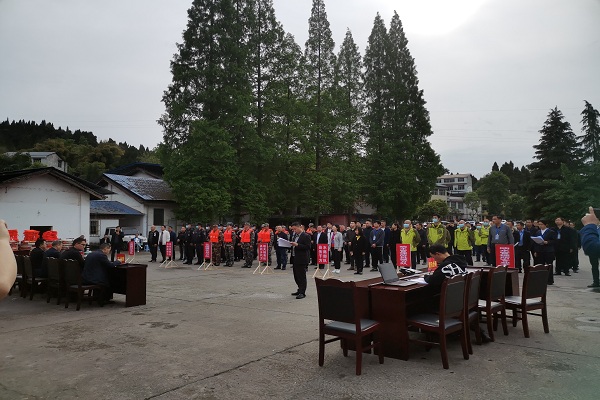 岳池万通驾校