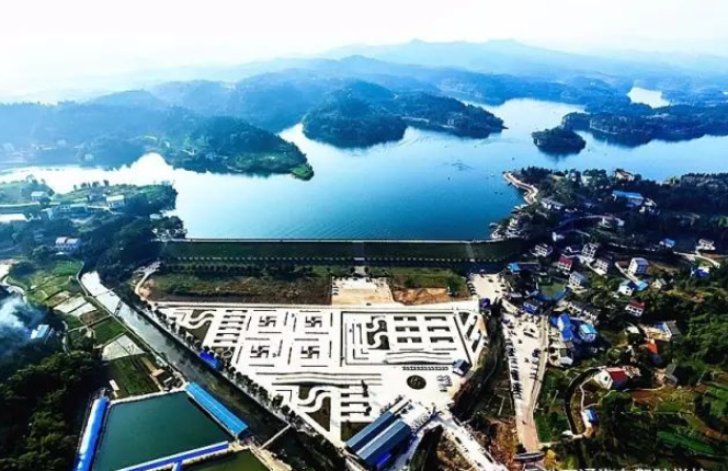 五一放假通知及汛期保险工作隐患排查