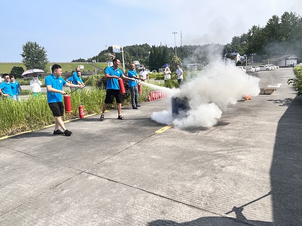 安防生产月——万通驾校开展消防应急演练及燃气安防隐患排查活动，传递安防驾培精神